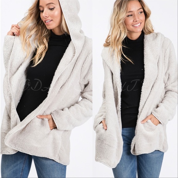 MODA ME COUTURE Jackets & Blazers - Ultra Soft Faux Fur Sherpa Hooded Jacket -